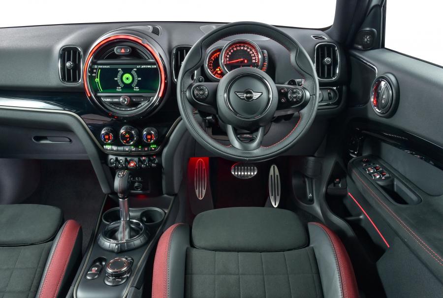 Торпедо Mini John Cooper Works Countryman (F60) 2017 года  (ZA) (фото 20 из 40)
